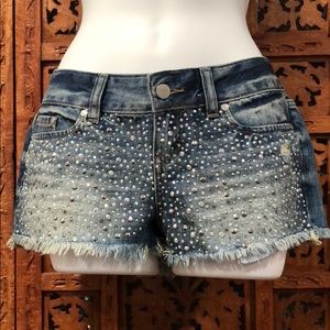 Victoria’s Secret PINK cut off denim shorts.